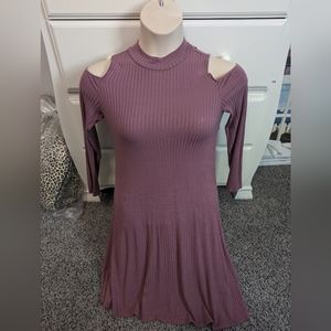 Beautiful Mauve Pink Rose Cold Shoulder Long Sleeve Dress - Size Small